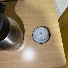 ステンレス卓上ポットの画像