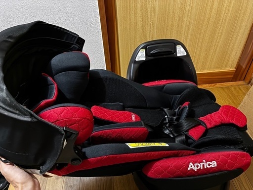 【引取先決定】アップリカ　チャイルドシート
