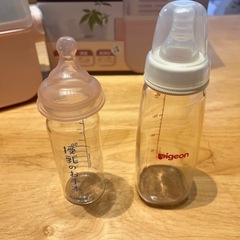 combi 除菌じょ〜ず α ＋哺乳瓶2本の画像