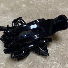 ヘアクリップ ビーズ 花の画像
