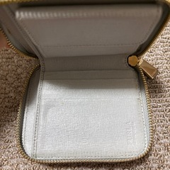 FURLAお財布の画像
