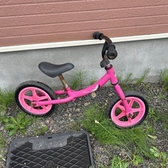 【取引成立】子供 トミカ 自転車 12インチ 補助輪、補助棒付きの画像