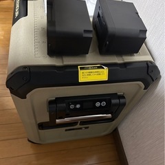 ポータブル車載冷蔵庫　45Lの画像