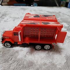 トラックの玩具の画像