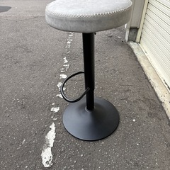 バーカウンター　ハイチェア　　椅子の画像