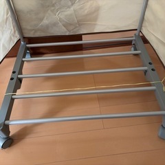 【カバー付きハンガーラック／キャスター付き】  の画像