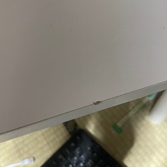 白いローテーブルの画像