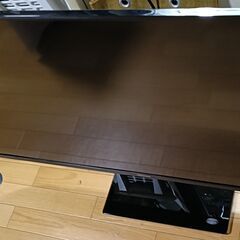 無料配送 美品!! １９年製 ハイセンス４３V型 液晶テレビ43F60E HDR10 4K 対応 ドルビーオーディオ 社外スタンドの画像