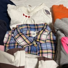 子供服大量の画像