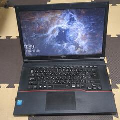 中古 富士通 LIFEBOOK A553の画像