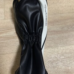 新品テーラーメイド　ドライバーヘッドカバーの画像
