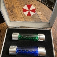 【極稀少・バイオハザード】Tウイルス、アンチウィルス　シリアルナンバー付きレプリカの画像