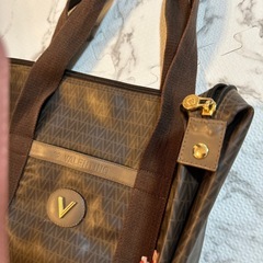 VALENTINOバックの画像