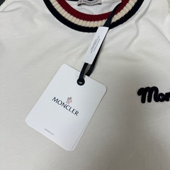 モンクレールTシャツの画像