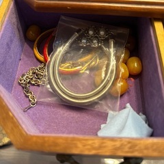アクセサリーBOX(アクセサリー数点)の画像