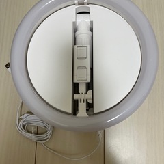 スマホスタンド自撮りライト　白の画像