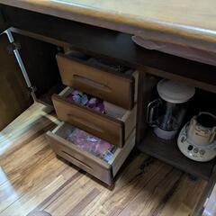 食卓テーブル　現在取り引き可能ですの画像