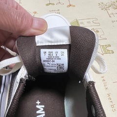 プーマ　スニーカーの画像