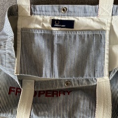 FRED PERRY トートバッグの画像