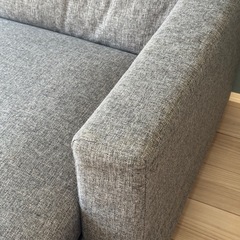 ２人掛けソファ　グレー　の画像