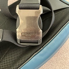 COACH 青 メンズ　ウエストバッグの画像