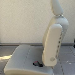 ダイハツ ムーヴ LA100純正シートの画像