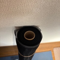 【取りに来て頂ければ無料】網戸用の網(黒)・ゴム・専用ローラーの画像