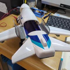 飛行機のおもちゃ 一部破損があります～希望者無ければ処分予定しますの画像