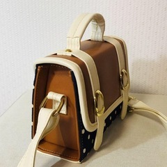 新品　ショルダーバッグの画像