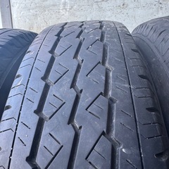 weds KEELER アルミ付　バリ山　BRIDGESTONE V600 195/80R15 107/105L LT 夏タイヤ　2023年製　15インチ　ハイエースの画像
