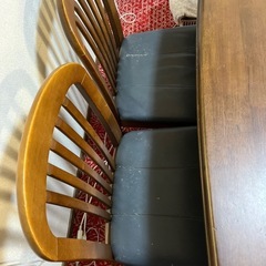 食卓テーブル4人掛けの画像
