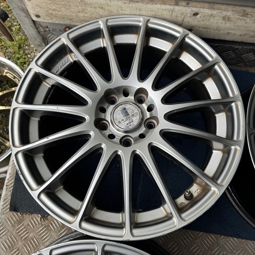 WORK FERVORE 18インチ　7.5J ET53 PCD114.3 シルバー　アルミホイール