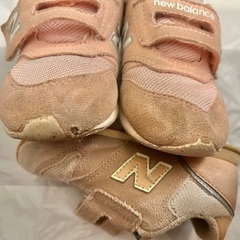 ニューバランス　スニーカー　14cm 15cmの画像