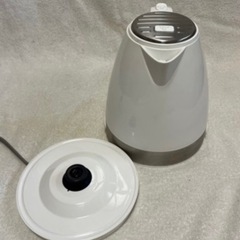 デロンギ電気ケトルの画像