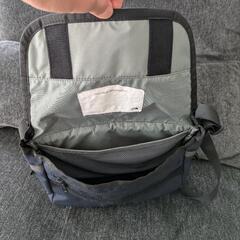ノースフェイス　ショルダーバッグの画像