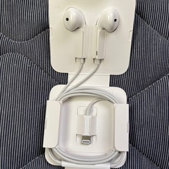 iPhone イヤホン　純正　Lightningの画像