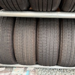 ハイエーススタッドレス215/65-16キーラーアルミホイルの画像