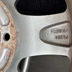 ハイエーススタッドレス215/65-16キーラーアルミホイルの画像