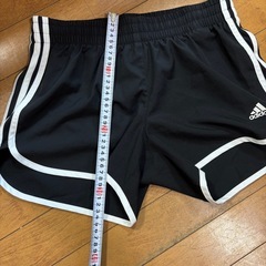adidas ショートパンツ ランニングパンツの画像