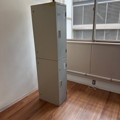 スチールロッカー2台無料でお譲りします‼️の画像