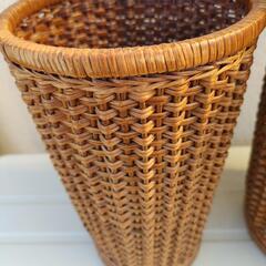 かご 小物入れ 2つ 高さ 30cm と 27cm 幅 18cm と 16cmの画像