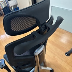 EASTFORCEオフィスチェアの画像