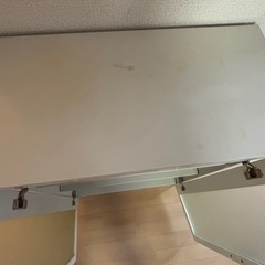 食器棚の画像