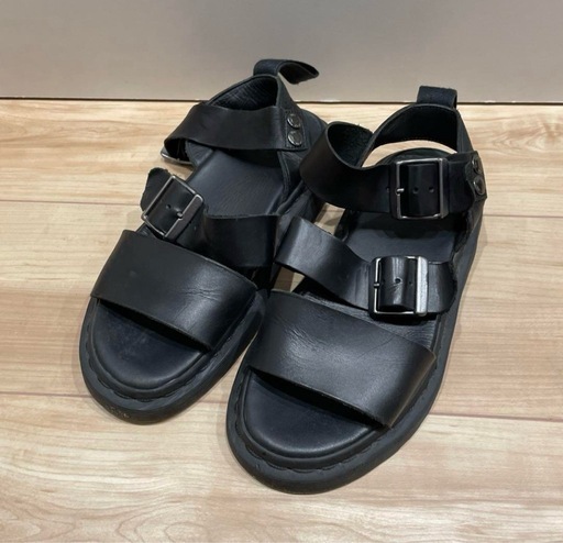 ドクターマーチン　GRYPHON サンダル