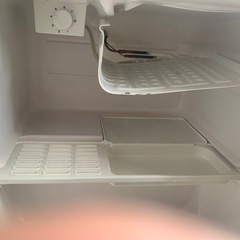 日立　小型冷蔵庫　無料にて差し上げます の画像