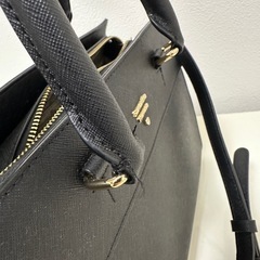 Samantha Thavasaの2wayショルダーハンドバックの画像