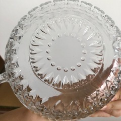 大きな深いボウルの画像