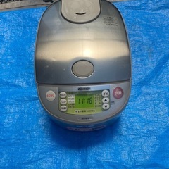 電子レンジ、炊飯器セットの画像