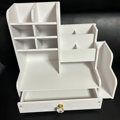 収納棚　ペン立ての画像