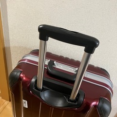 キャリースーツケースの画像